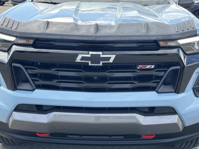 Certified 2025 Chevrolet Colorado Z71 w/ Technology Package AWD/4WD image 10