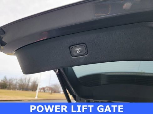 Used 2023 Ford Edge SEL w/ Sport Appearance Package image 5