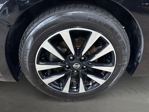 Used 2018 Nissan Altima 2.5 SL FWD image 34