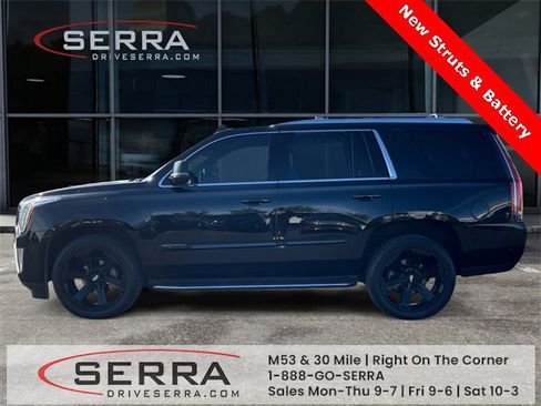 Used 2019 Cadillac Escalade Luxury image 2