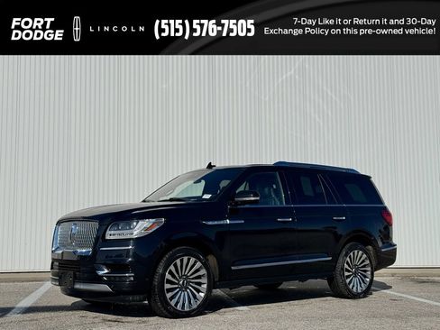 Used 2019 Lincoln Navigator Reserve image 1