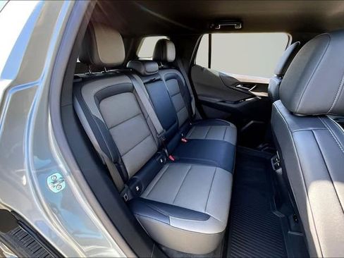 New 2026 Chevrolet Equinox LT image 9