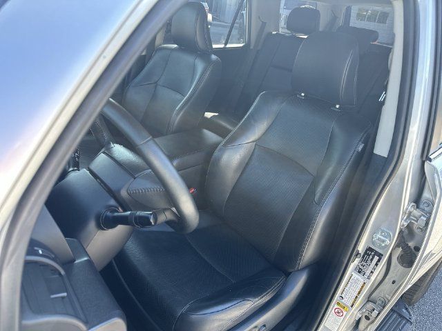 Used 2018 Toyota 4Runner Limited AWD/4WD image 12