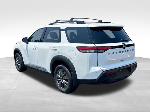 New 2026 Nissan Pathfinder SV FWD image 5