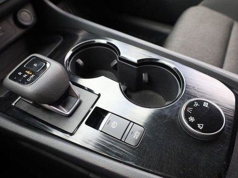 Used 2025 Nissan Rogue SV image 15