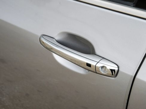 Used 2013 Hyundai Equus Signature image 40