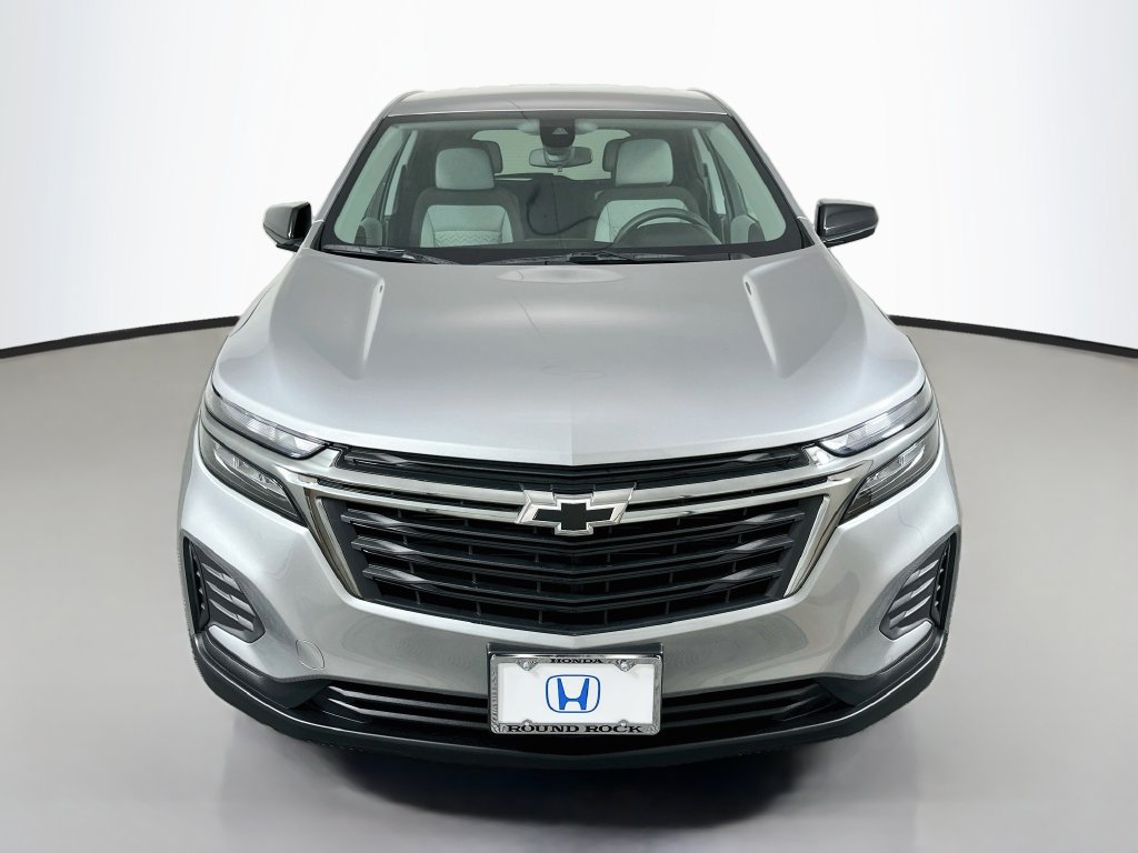 Used 2024 Chevrolet Equinox LS w/ LS Convenience Package FWD image 2