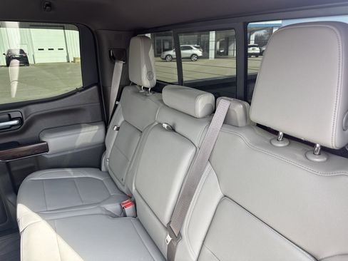 Used 2021 GMC Sierra 1500 SLT w/ SLT Premium Package image 12