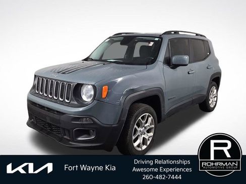Used 2017 Jeep Renegade Latitude w/ Cold Weather Group AWD/4WD image 1