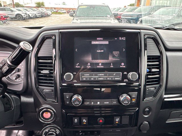Used 2023 Nissan Titan SV w/ SV Convenience Package AWD/4WD image 12