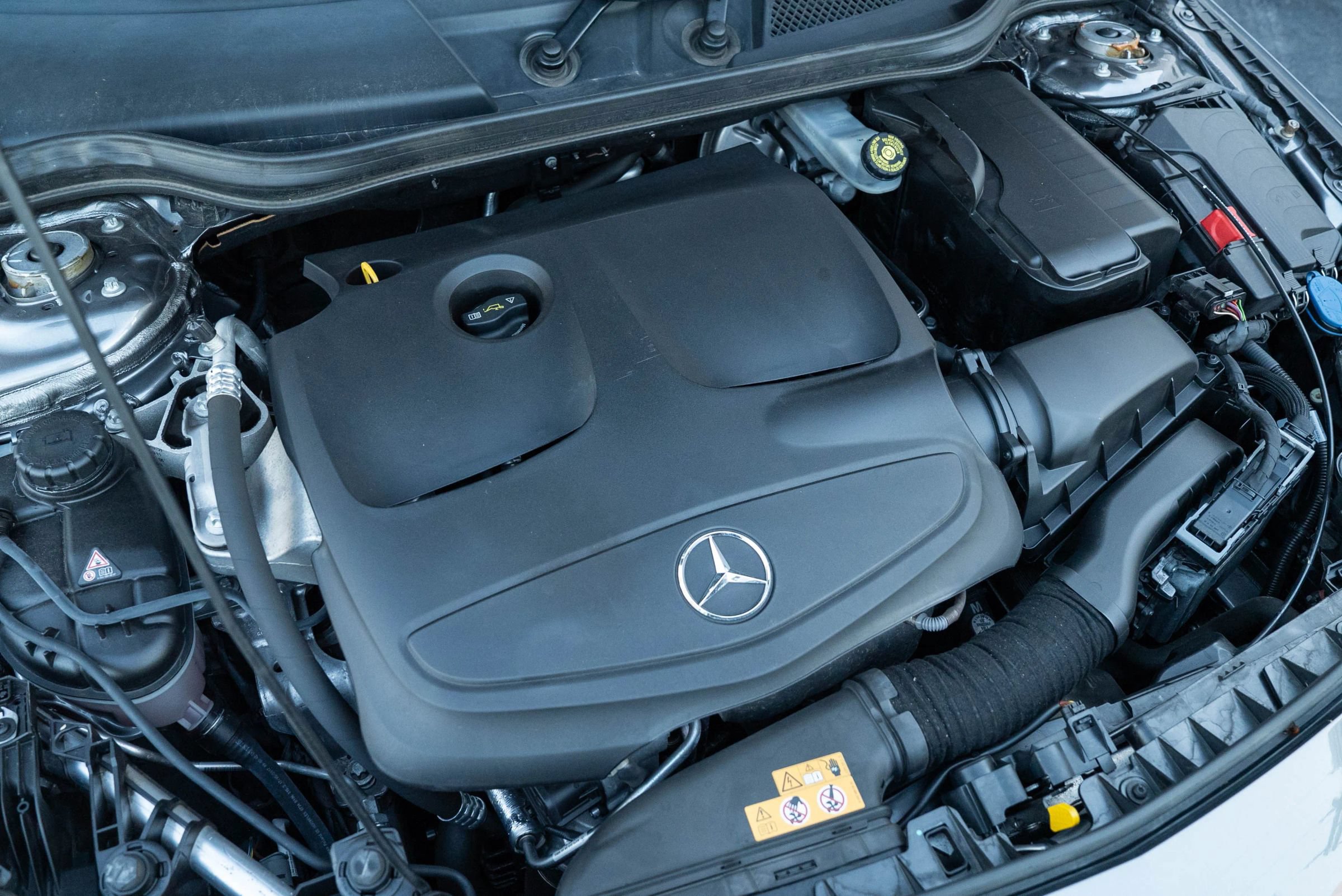 Used 2018 Mercedes-Benz CLA 250 4MATIC image 9