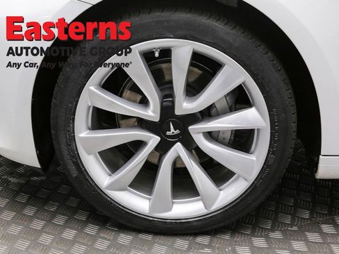 Used 2018 Tesla Model 3 Long Range image 29