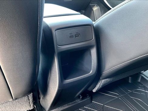 Used 2026 Chevrolet Trax LT FWD image 32