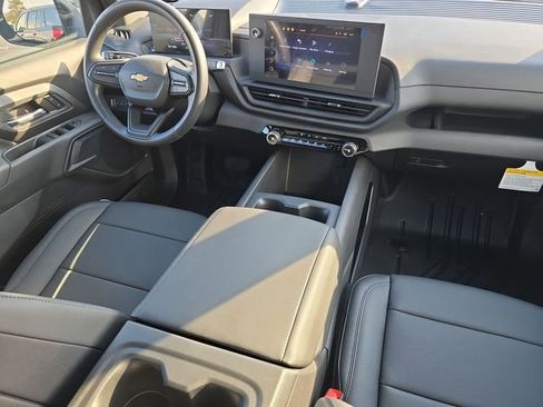 New 2024 Chevrolet Silverado EV W/T AWD/4WD image 27
