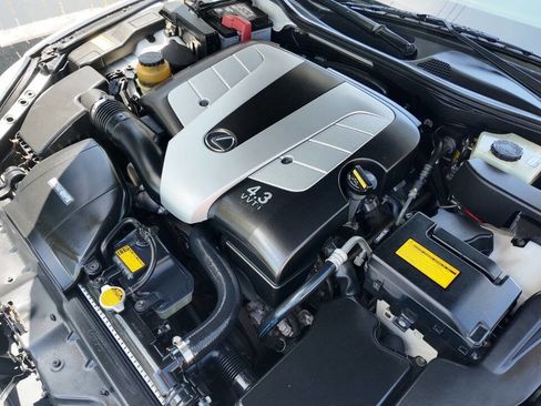 Used 2004 Lexus SC 430 Convertible image 19