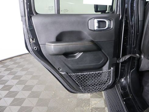 Used 2021 Jeep Gladiator Overland AWD/4WD image 22