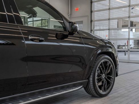 New 2026 Mercedes-Benz GLS 580 4MATIC image 32