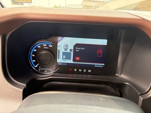 Used 2024 Ford Bronco Outer Banks AWD/4WD image 20