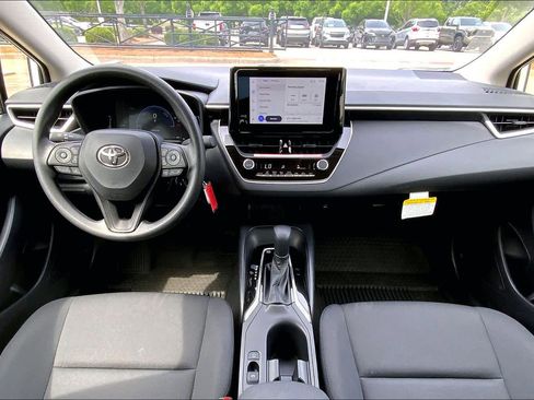 Used 2026 Toyota Corolla LE FWD image 15