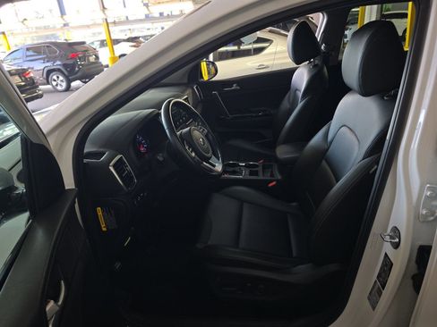 Used 2022 Kia Sportage EX FWD image 10