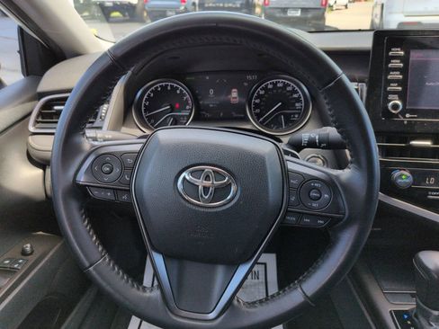Used 2021 Toyota Camry SE w/ Convenience Package AWD/4WD image 14