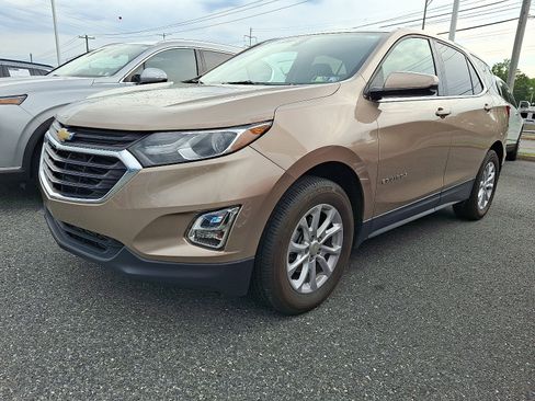 Used 2019 Chevrolet Equinox LT AWD/4WD image 3