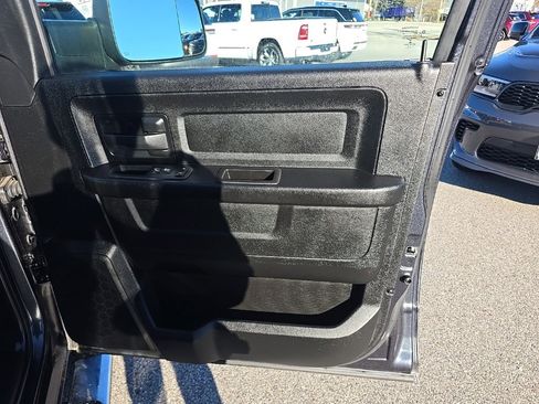 Certified 2019 RAM 1500 Express w/ Express Value Package image 10