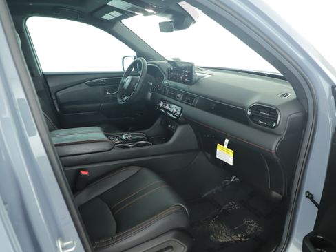 Used 2026 Honda Passport TrailSport Elite image 18