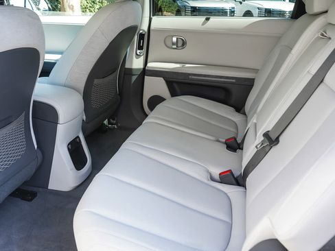 Used 2024 Hyundai Ioniq 5 Limited AWD/4WD image 18