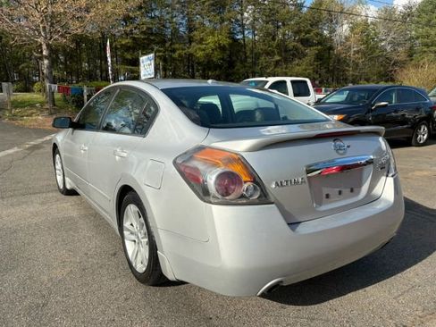 Used 2012 Nissan Altima 3.5 SR w/ Sport Pkg image 3
