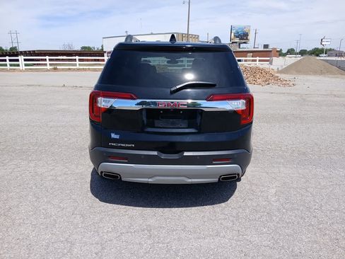 Used 2023 GMC Acadia SLT AWD/4WD image 5