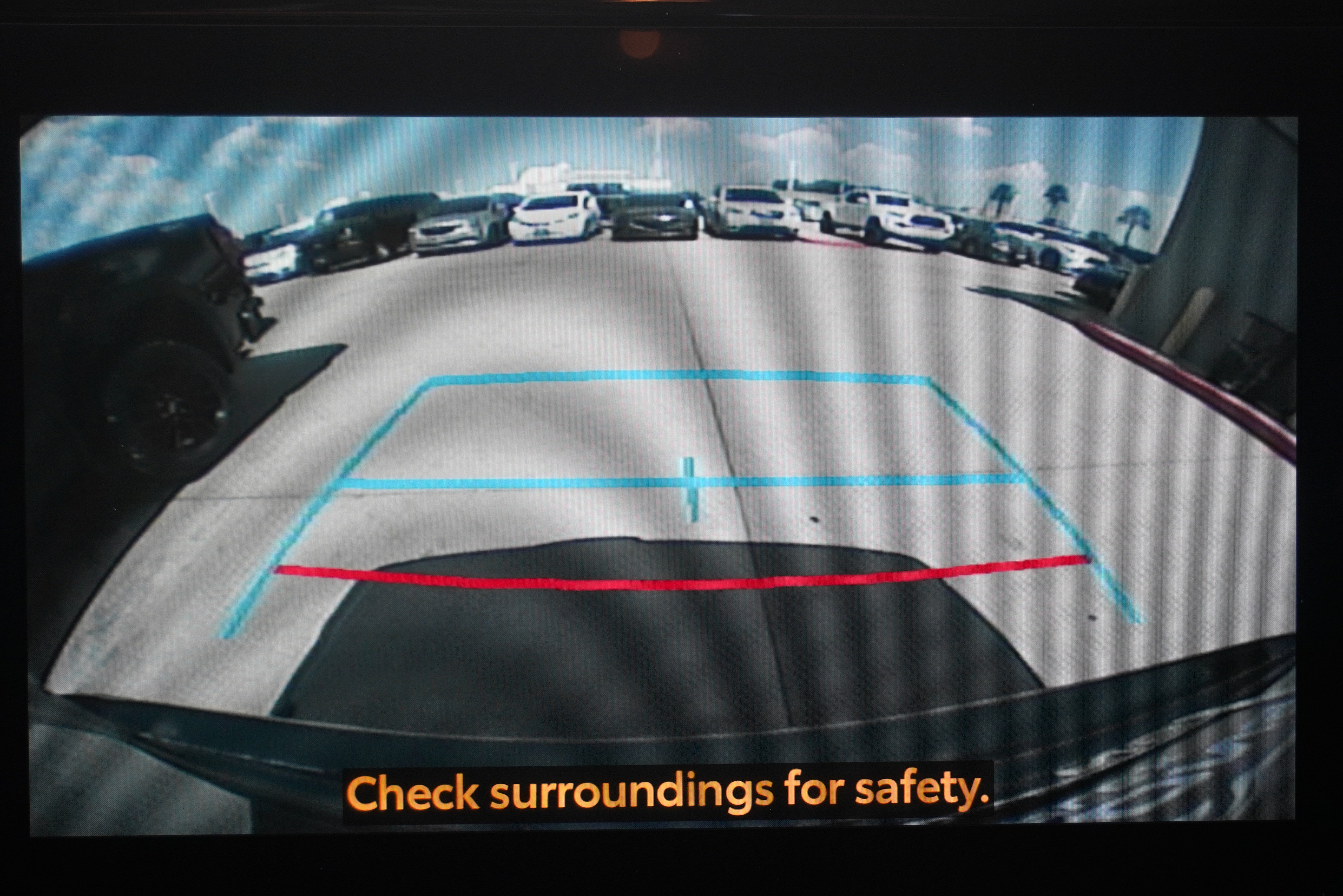 Used 2024 Toyota Highlander LE FWD image 20