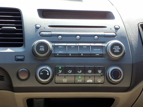 Used 2010 Honda Civic LX image 6