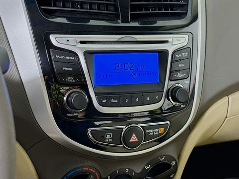 Used 2014 Hyundai Accent GLS FWD image 5