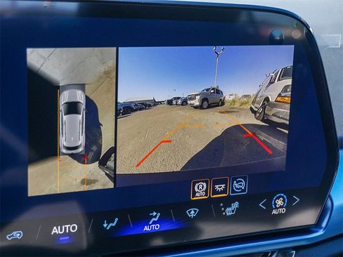 New 2026 Chevrolet Equinox EV LT image 23