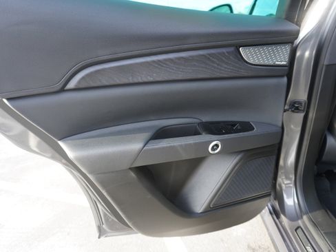 Used 2023 Maserati Grecale Modena image 33