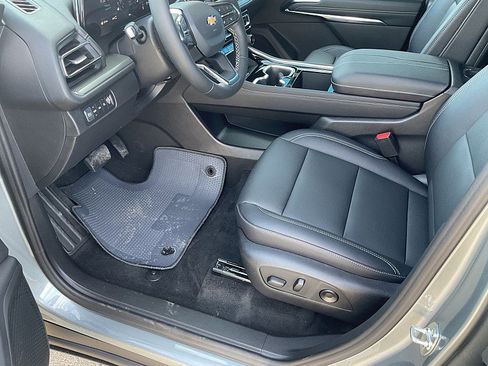 New 2026 Chevrolet Traverse LT image 12