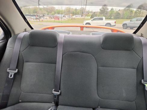 Used 2006 Nissan Sentra SE-R Spec V FWD image 13