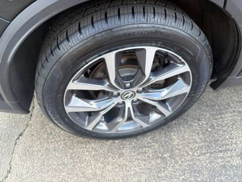 Used 2024 Acura MDX SH-AWD w/ Technology Package image 41