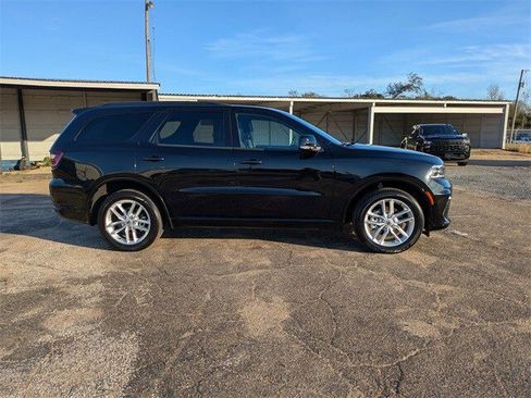 Used 2024 Dodge Durango GT image 3