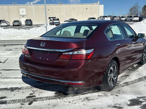 Used 2017 Honda Accord LX image 7