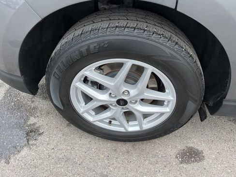 Used 2024 Ford Edge SEL image 17