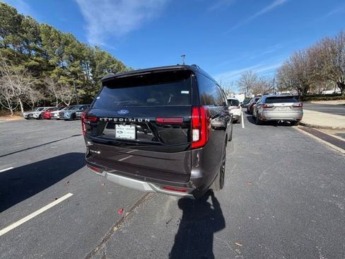 New 2025 Ford Expedition Platinum w/ Platinum Ultimate Package image 9