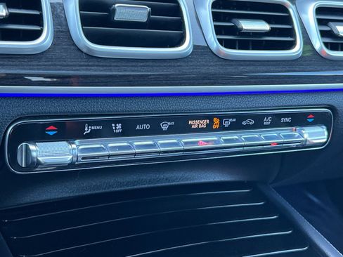 Used 2020 Mercedes-Benz GLE 350 4MATIC image 21