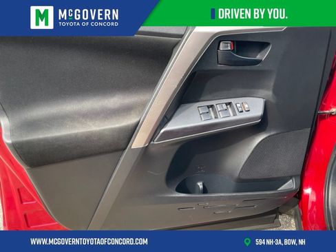 Used 2018 Toyota RAV4 LE w/ All Weather Liner Package AWD/4WD image 12