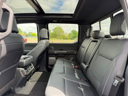 Used 2025 Ford F150 Lariat AWD/4WD image 17