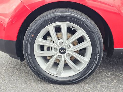 Used 2019 Kia Soul + w/ Audio Package image 8