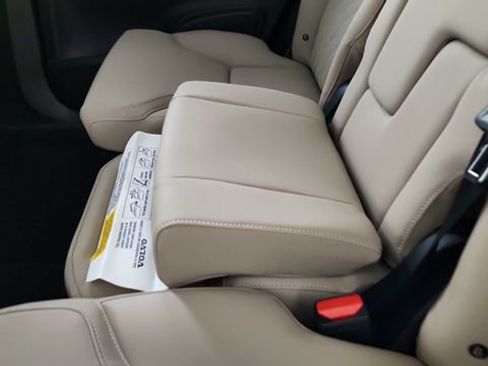 Used 2026 Volvo XC90 B6 Plus w/ Protection Package AWD/4WD image 29