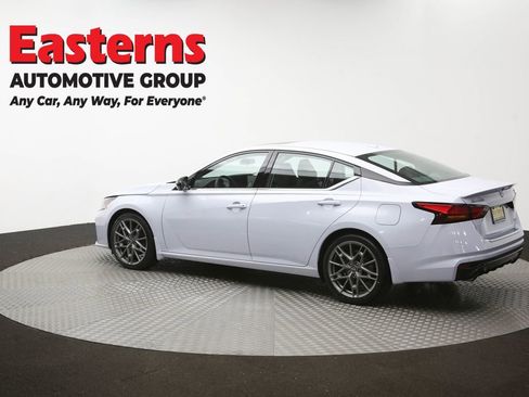 Used 2023 Nissan Altima 2.0 SR FWD image 64