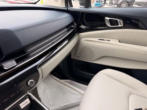 New 2026 Kia Carnival SX Prestige image 14